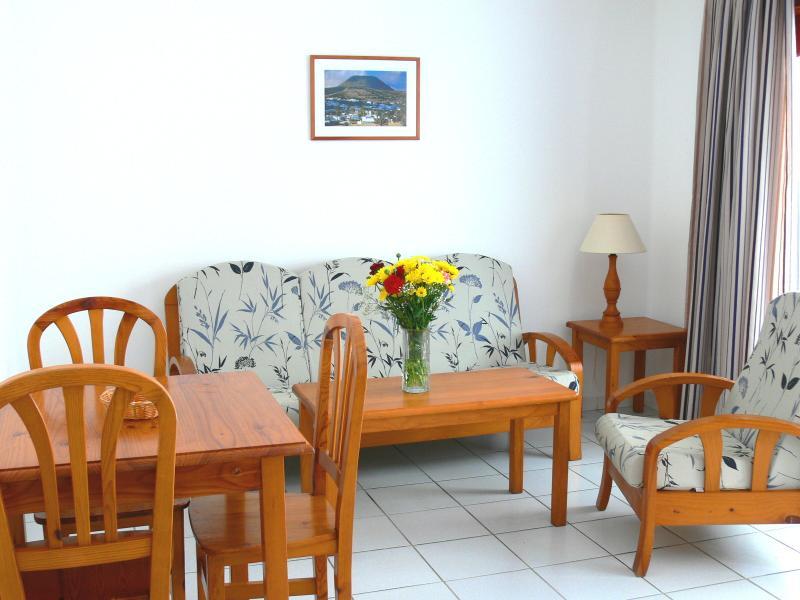 Apartamentos Playamar بويرتو ذيل كارمين المظهر الخارجي الصورة