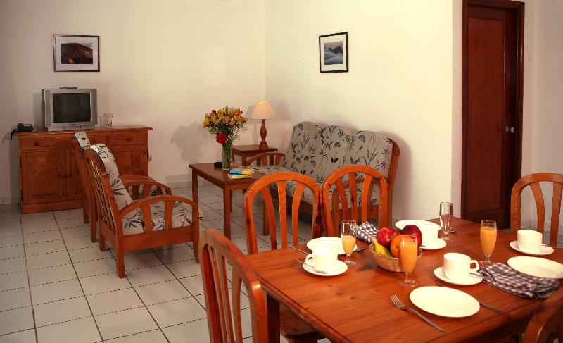 Apartamentos Playamar بويرتو ذيل كارمين المظهر الخارجي الصورة