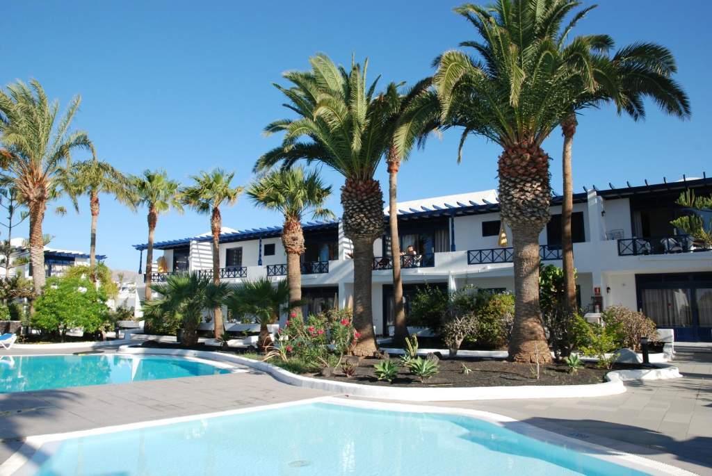 Apartamentos Playamar بويرتو ذيل كارمين المظهر الخارجي الصورة