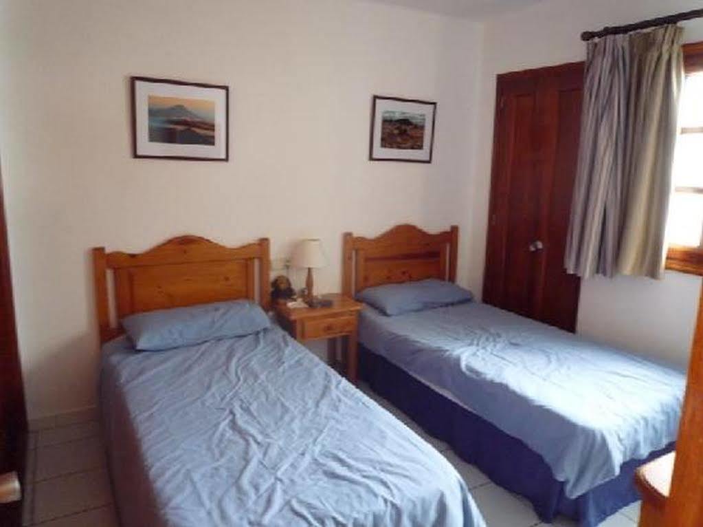Apartamentos Playamar بويرتو ذيل كارمين المظهر الخارجي الصورة